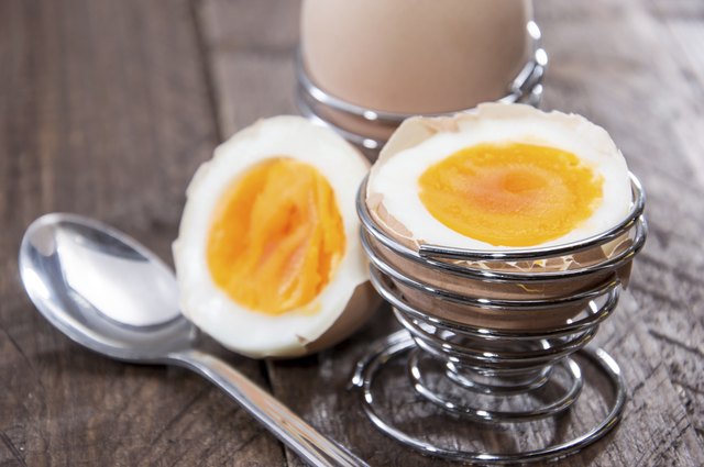 Wenn Sie Muskel hinzuf&uuml;gen haben gekochte Eier zum Fr&uuml;hst&uuml;ck.
