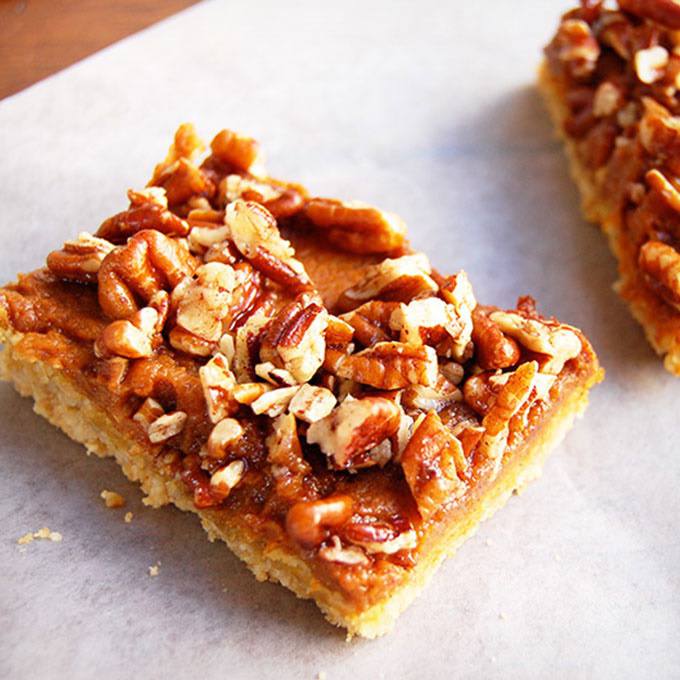 Paleo Pumpkin Streusel Bars