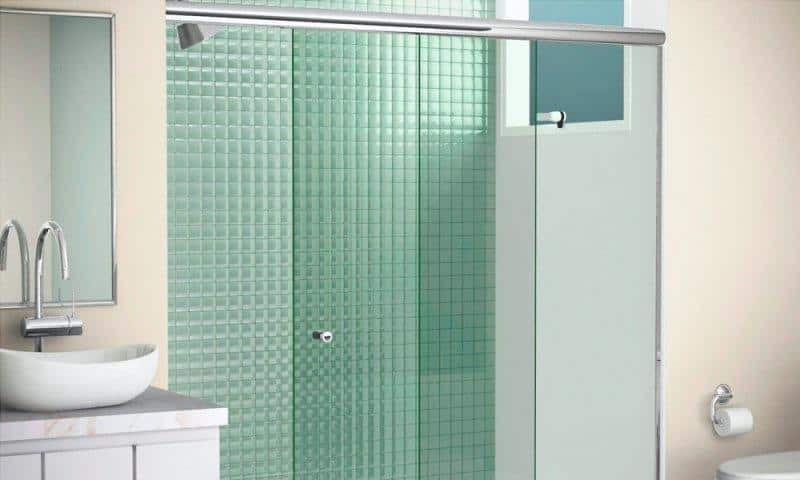 The Box in the bathroom, that are the devices that prevent splash back in the shower wet the whole bathroom. it can be installed in the areas of the showers, and, less commonly, the tubs.